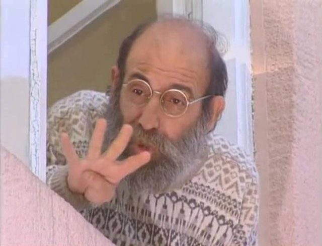 İŞTE SAYINER'İN HAYATI71 yaşındaki Uğurtan Sayıner, Samsun doğumlu. İktisat fakültesi mezunu olan oyuncu, 1962 yılında sanat hayatına tiyatro ile başladı.