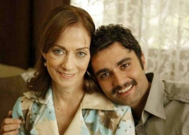 Sonra da bir çok dizide oynadı.