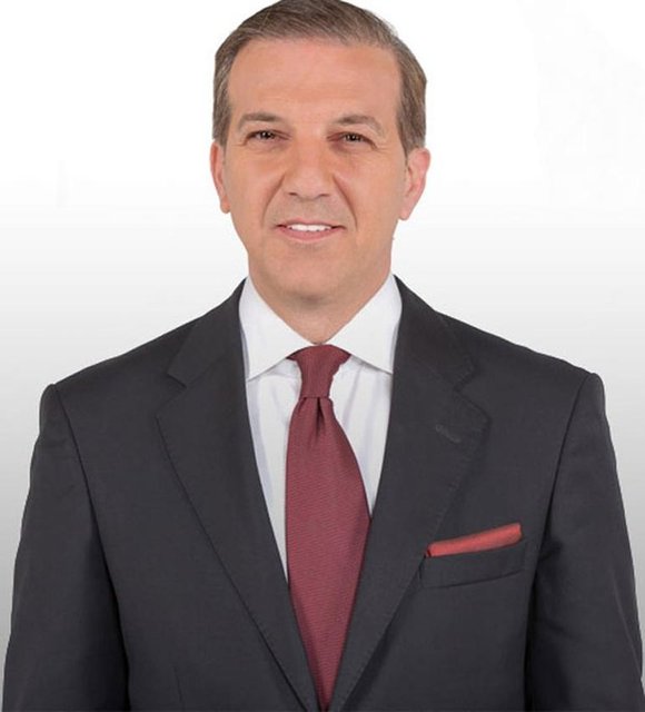 2006 yılında 'Dabbe' filmi ile sinema izleyicisinin karşısına çıkan Girgin, 2011 yılında kariyerine siyasette devam etmeye karar verdi ve AK Parti'den İzmir milletvekili aday adayı oldu.  Daha sonra pek çok dizide boy gösteren oyuncu şimdi ise kameralardan uzak yaşıyor. (Hürriyet)