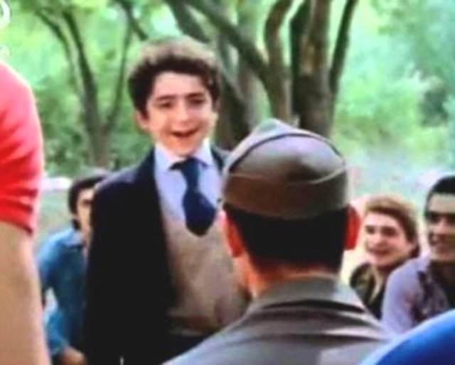 Tuncay Akça bir döneme "Abi siz neden her sabah tek ayak üzerinde duruyorsunuz?" sorusu ile damga vurmuştu.