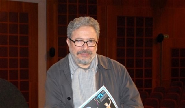 Asyalı ardından çalışmalarını "Yaman Delikanlı" ve "Dangalak" adlı filmlerle sürdürdü...