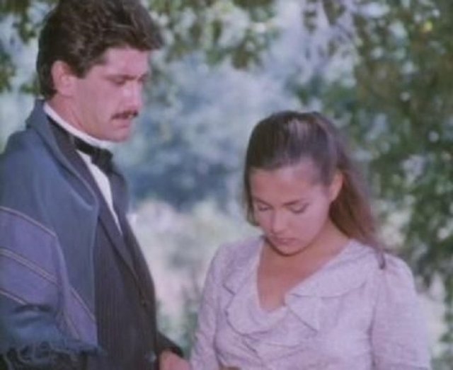 Bir dönemin ünlü aktörü Kenan Kalav yıllar sonra Büyükada'da görüntülenmişti.