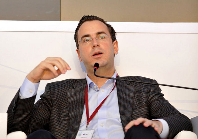 MURAT ÖZYEĞİN