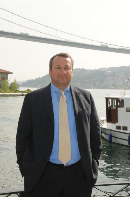 UĞUR IŞIK