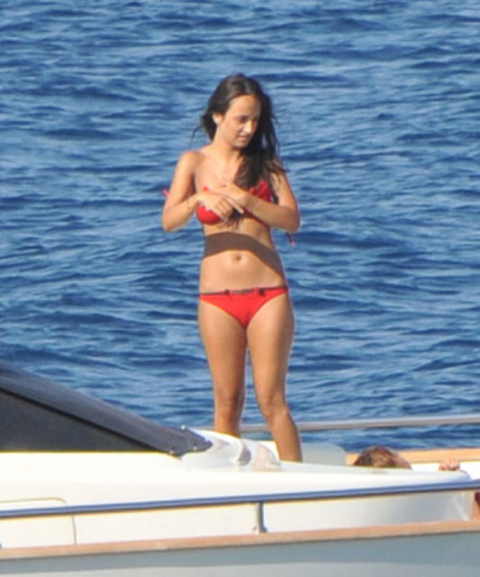 MELİSA TAPAN