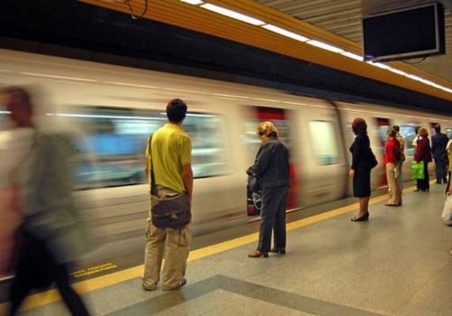Sultangazi (Sultançiftliği) - Arnavutköy: 11.5 km -