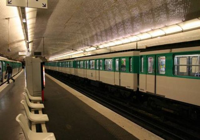 Kadıköy - Ataşehir - Ümraniye - Sancaktepe - S.Beyli: 25 km -