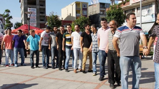 ERGENEKON DAVASI TUTUKLU SANIKLARINDAN PROF. DR. MEHMET HABERAL'IN TAHLIYE KARARI MEMLEKETI RIZE'NIN PAZAR ILCESINDE HORONLA KUTLANDI