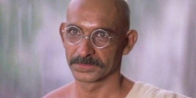 1983 - En İyi Erkek Oyuncu - Ben Kingsley (Gandhi)