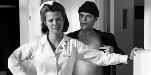 1975 - En İyi Kadın Oyuncu - Ellen Burstyn (Alice Doesn't Live Here Anymore)