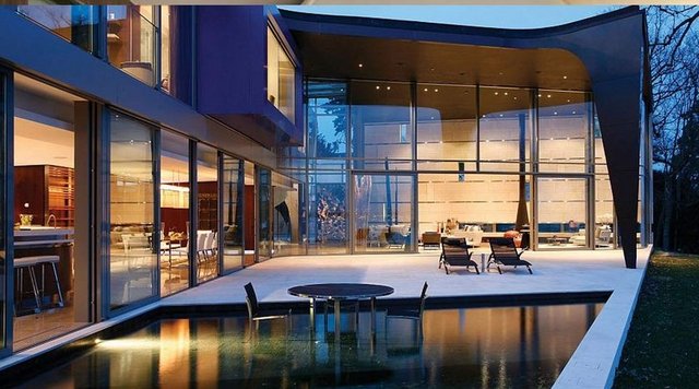 BÜYÜKLÜĞÜ: 1300 metrekare