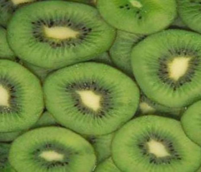 Yeni Zelanda`dan İngiltere`ye uçakla getirilen bir tane kivi, atmosfere kendi ağırlığının 5 katı sera gazı salıyor