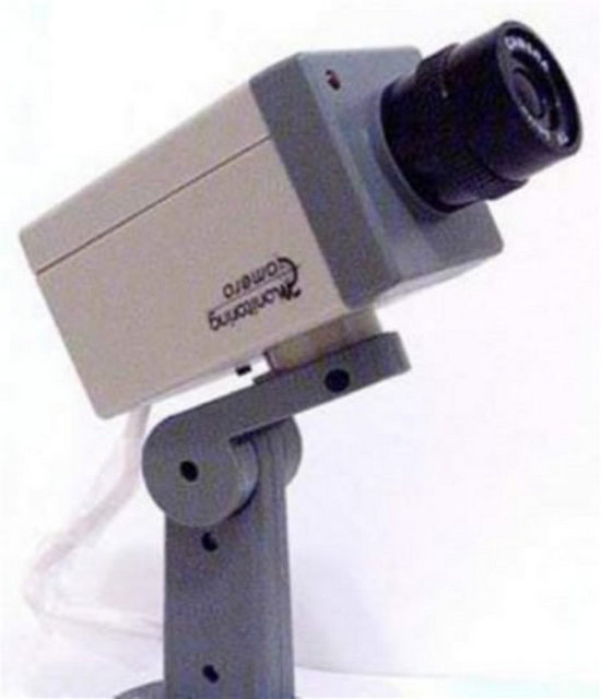 Sıradan bir İngiliz, günde yaklaşık 300 defa kameraya yakalanıyor