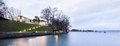 İSVİÇRE'nin Cenevre kenti sınırları içindeki Genthod kasabasından Cenevre Gölü'ne bakan rüya gibi bir ev dün satışa çıkarıldı.