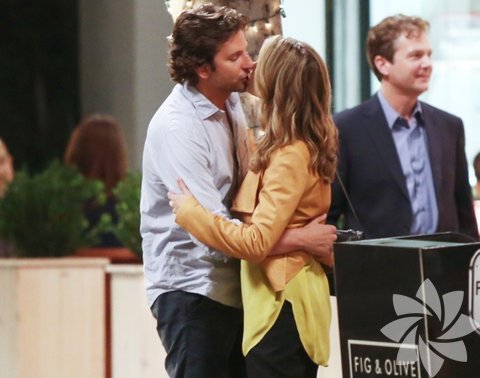 Bradley Cooper and Gillian Vigman- Hangover III