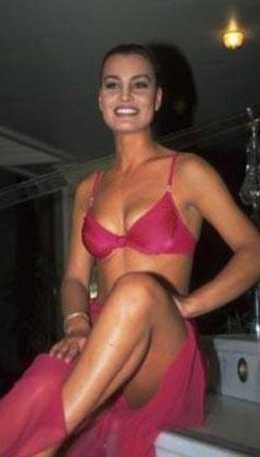 Sibel Turnagöl, 6 yaşında mankenliğe başladı.