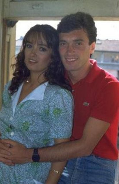 Tarık Tarcan, bir dönem televizyon ve sinemaya damgasını vuran ünlülerden biriydi.  -