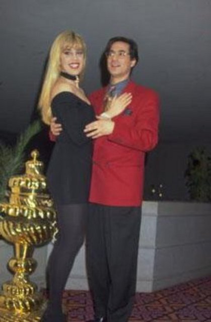 Birbirlerini iyi tamamlayan bir ikili oluşturan Tunç ve Erbil, ir çok eğlence programının sunuculuğunu üstlendi -  -  -  -  -  -  -  -  -  -