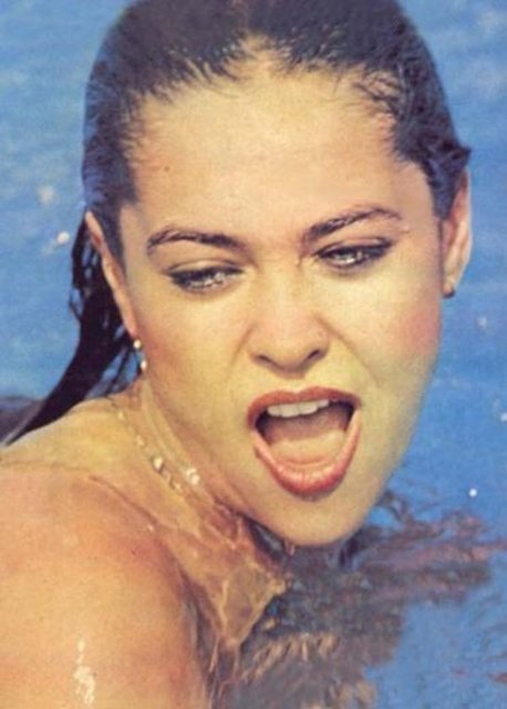 Avşar yıllarca Türkiye'nin en güzel kadını unvanını taşıdı.