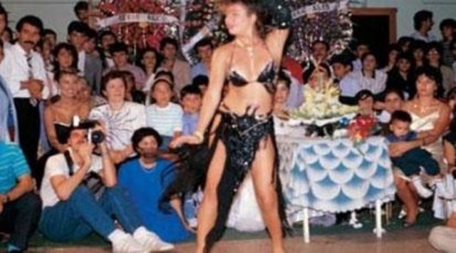 Müzisyen bir aileden gelen Can bir anda öylesine büyük bir ilgi gördü ki gece hayatının yıldızı oldu.  -