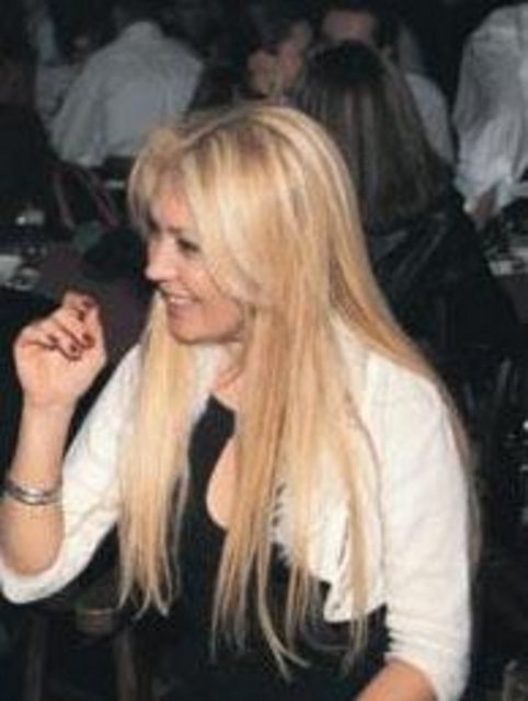 Uzun süredir gösteri dünyasının uzağında.  -