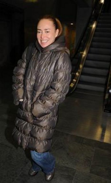 Bir dönem müzisyen İskender Paydaş ile evli olan Özdemiroğlu son olarak 2002'de Kumsaldaki İzler'de rol aldı.