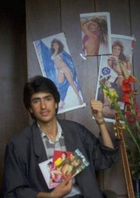 Kendi adını taşıyan grubuyla birlikte özellile cumartesi geceleri yayınlanan eğlence programlarının vazgeçilmez konuklarındandı. -  -  -  -  -  -  -  -  -  -  -