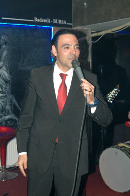 Ozan Orhon'la benzer kaderi yaşayan birçok ünlü var. Kimi eski imajına yakın ve mesleğine devam ediyor, kimi ise çok değişti ve bambaşka bir alanda ilerliyor... İşte 80'li ve 90'lı yıllarda şöhretin zirvesini yaşayan ünlülerinin günümüzdeki hali: