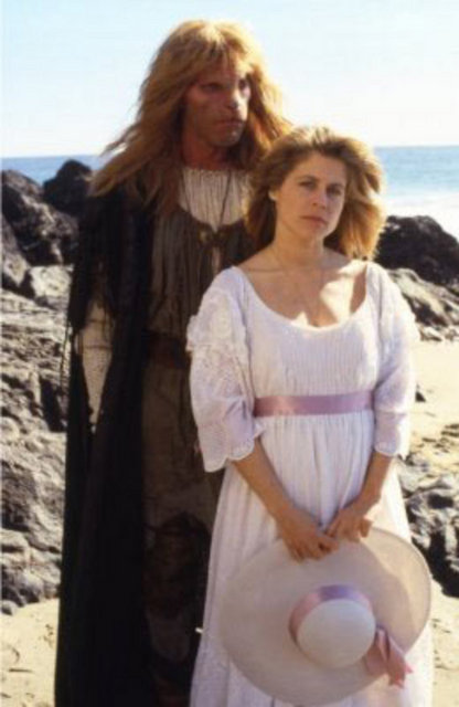 Linda Hamilton, "Beauty and the Beast" dizisinde.