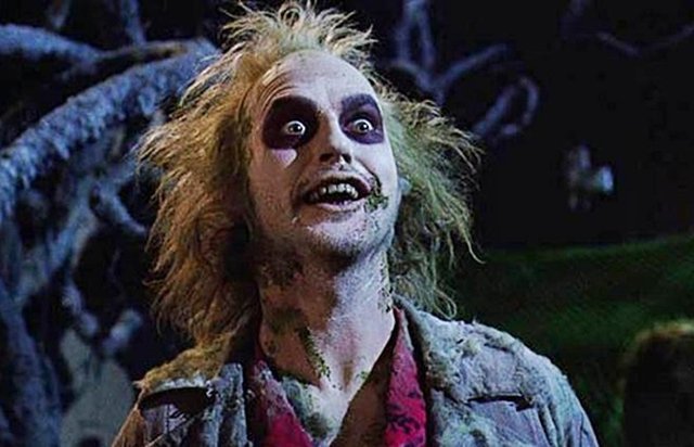 Keaton, akıllardan silinmeyen 'Beter Böcek' filmindeki başrol karakterine dönüştürüldü.