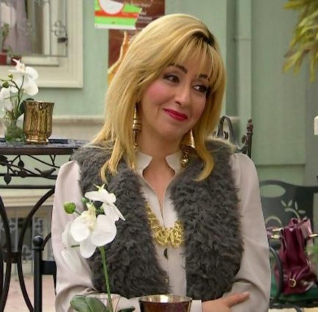 Kimi saçını boyattı, kimi kestirdi.. Hatta sırf rolleri için kaşlarına dolgu yaptıran ve göz altı torbalarını aldıran da var. İşte kamera karşısındaki ünlülerin şaşırtan değişimleri.