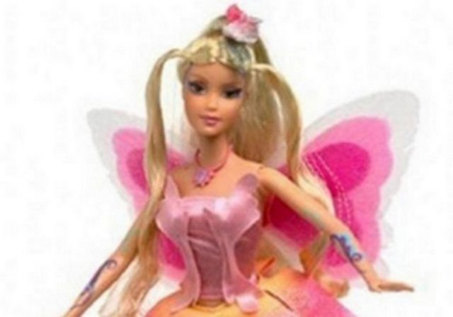 Eğer Barbie gerçekten yaşasaydı vücut ölçüleri 97 72 82 cm olacaktı...