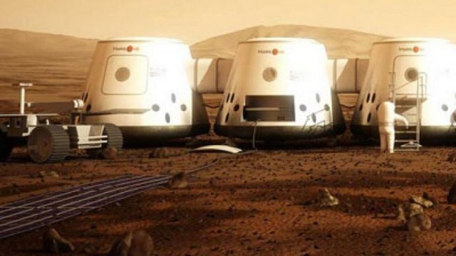 2016: Mars One besin görevi. Ocak 2016′da gerçekleşecek bu görevle yaklaşık 2.5 ton yiyecek ve malzemeler Mars'a gönderilecek. -