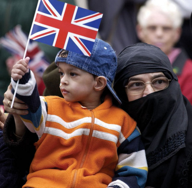 İngiltere'nin başkenti Londra'da 2012 yılında doğan erkek çocuklarına en çok Muhammed isminin verildiği ortaya çıktı.