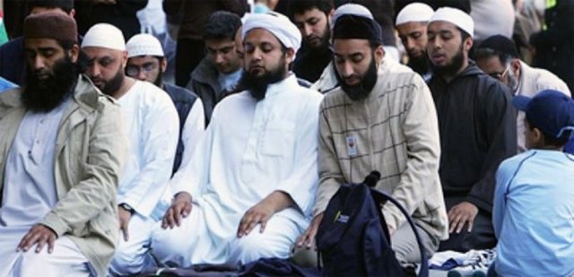 Ülkenin Ulusal İstatistik Kurumu'nun (ONS) her yıl yayımladığı, "İngiltere ve Galler'de bebeklere verilen en popüler isimler" listesine göre 2012 yılında, Muhammed ismi Londra'da doğan 768 erkek çocuğa verilerek, en popüler isim oldu.  -