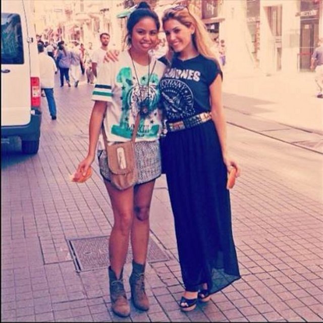 YOLANTHE CABAU -  - Benim tatlı arkadaşım İstanbul'da -