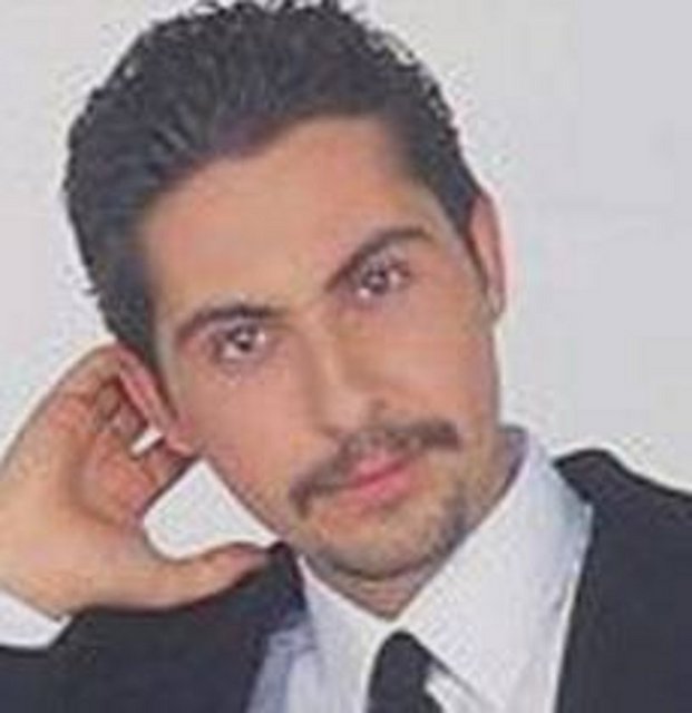 ERAY SEZER -  - Onun şöhreti de kısa sürdü. Bir TV dizisinde oynadıktan sonra kayıplara karıştı. -