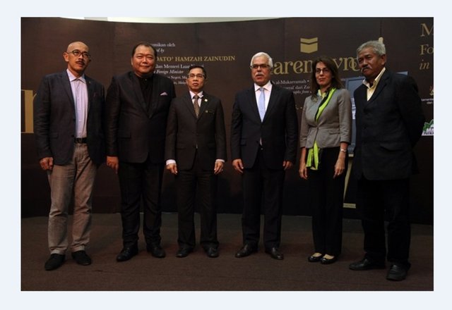 Şehirlerin ve anıtların incelenmesi ve korunması amacıyla faaliyetler planlamakta, öneriler ortaya koymakta ve mimari atölye çalışmalarını, restorasyon ve koruma çalışmalarını yürütmektedir.