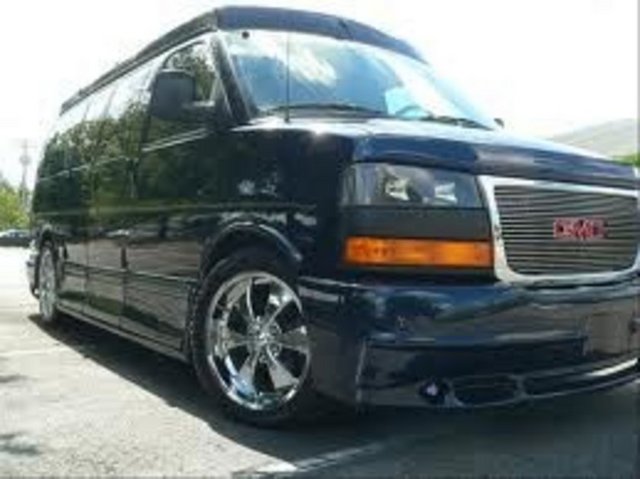 KENAN İMİRZALIOĞLU'NUN MİNİBÜSÜ