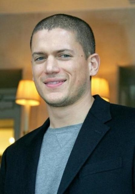 Rusya ayrıca, 2014'te ülkesinde düzenlenecek olan kış olimpiyatlarında eşcinsel sporcuların yer almasına karşı bir tavır sergilemişti.  -  - Obama ise Rusya'nın bu tavrına karşılık "Eşcinsel sporcular sayesinde olimpiyatlarda Ruslardan daha fazla madalya alırız" çıkışını yapmıştı.