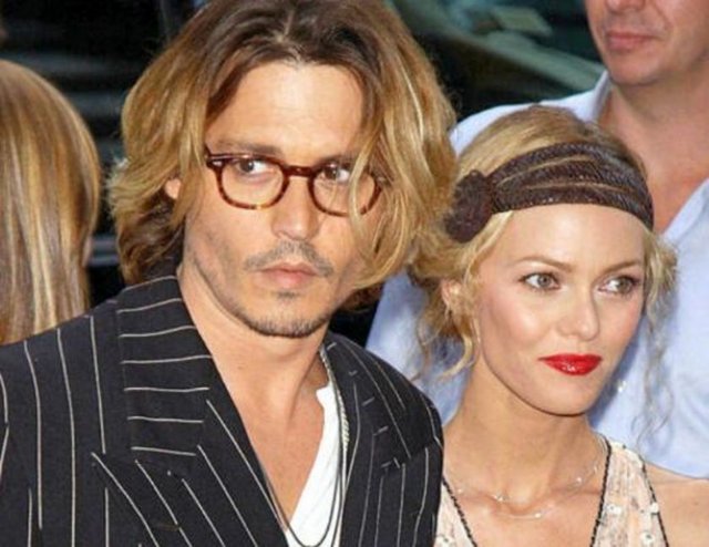 Johnn Depp ile Vanessa Paradis 14 yıl boyunca birlikte oldular. Çiftin iki çocuğu bulunuyor.