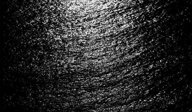 Batı'da yası, matemi anlatır, oysa Japonya'da siyah mutluluktur.