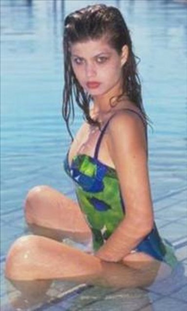 FUNDA BARIN - Funda Barın, bir dönemin en gözde mankenlerinden biriydi..