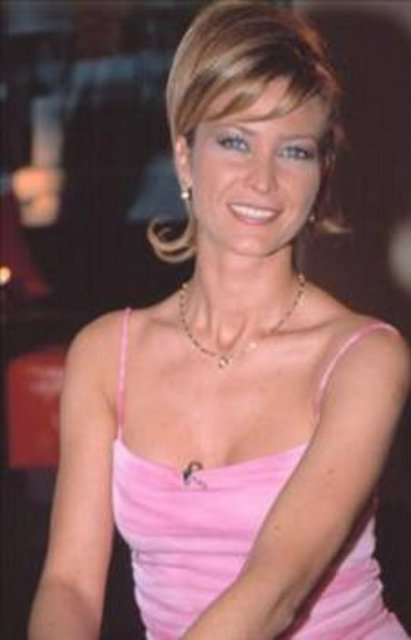 İPEK TENOLCAY - İpek Tenolcay da bir döneme damgasını vurmuş mankenlerden.