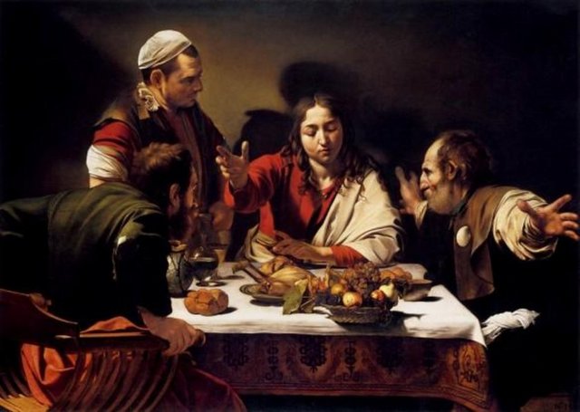 2- "Emmaus'ta Son Akşam Yemeği" Caravaggio'nun resminde, tam İsa gözden kaybolmadan hemen önce iki havarinin onu tanıdığı an aktarılmıştır. Resmedilen balık şeklindeki gölgeler dikkat çekmektedir.