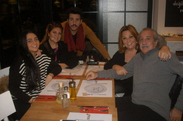 Ona tavsiyemiz daha doğal görüneceği parçalarla farklı olması...