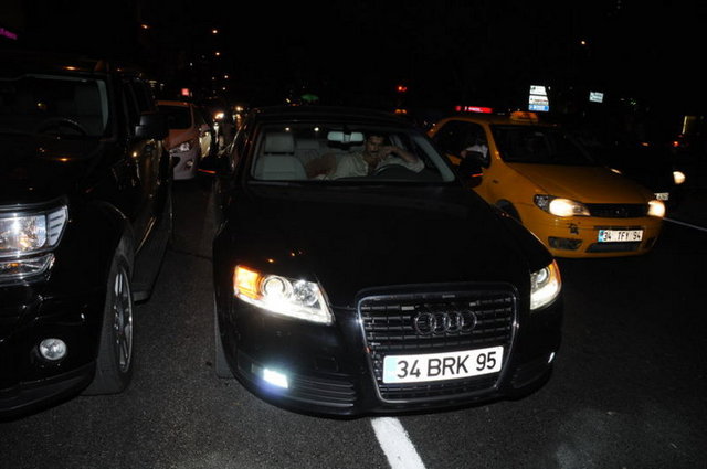 CEYLAN ÇAPA - BURAK ÖZÇİVİT