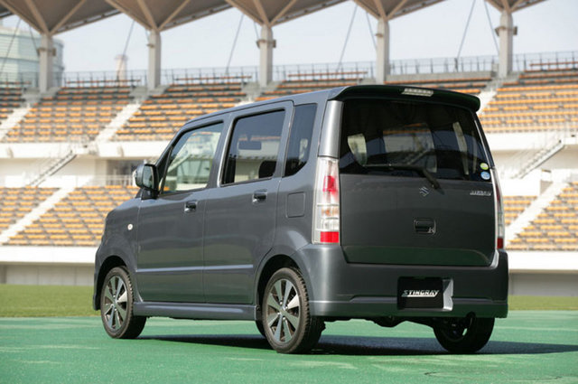 54-Suzuki Wagon R - 6 aylık satış rakamı(2013):182,958