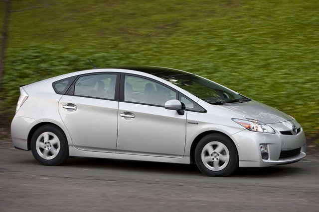 32-Toyota Prius - 6 aylık satış rakamı(2013):186,936