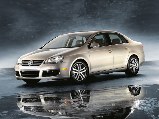 14-VW Jetta/Bora/Clasico/Sagitar - 6 aylık satış rakamı(2013):306,669